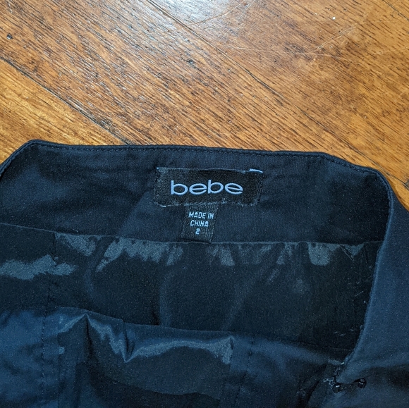 Bebe Pleated Mini Skirt Size 2 - Picture 3 of 3